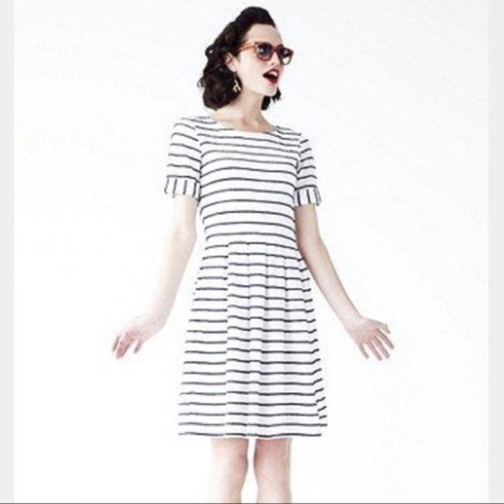 Anthropologie Bordeaux Scalloped Pleated Dress